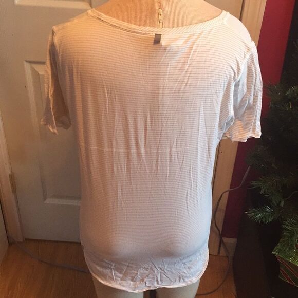 Lululemon white with grey pinstripes top sz 10 - Picture 3 of 6